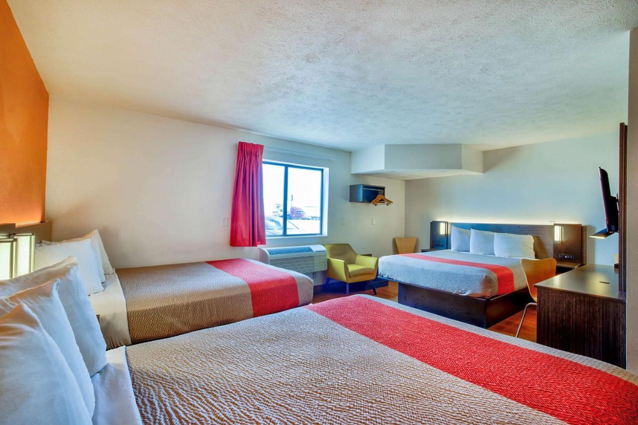 Motel 6-Percival, Ia Council Bluffs Exterior photo