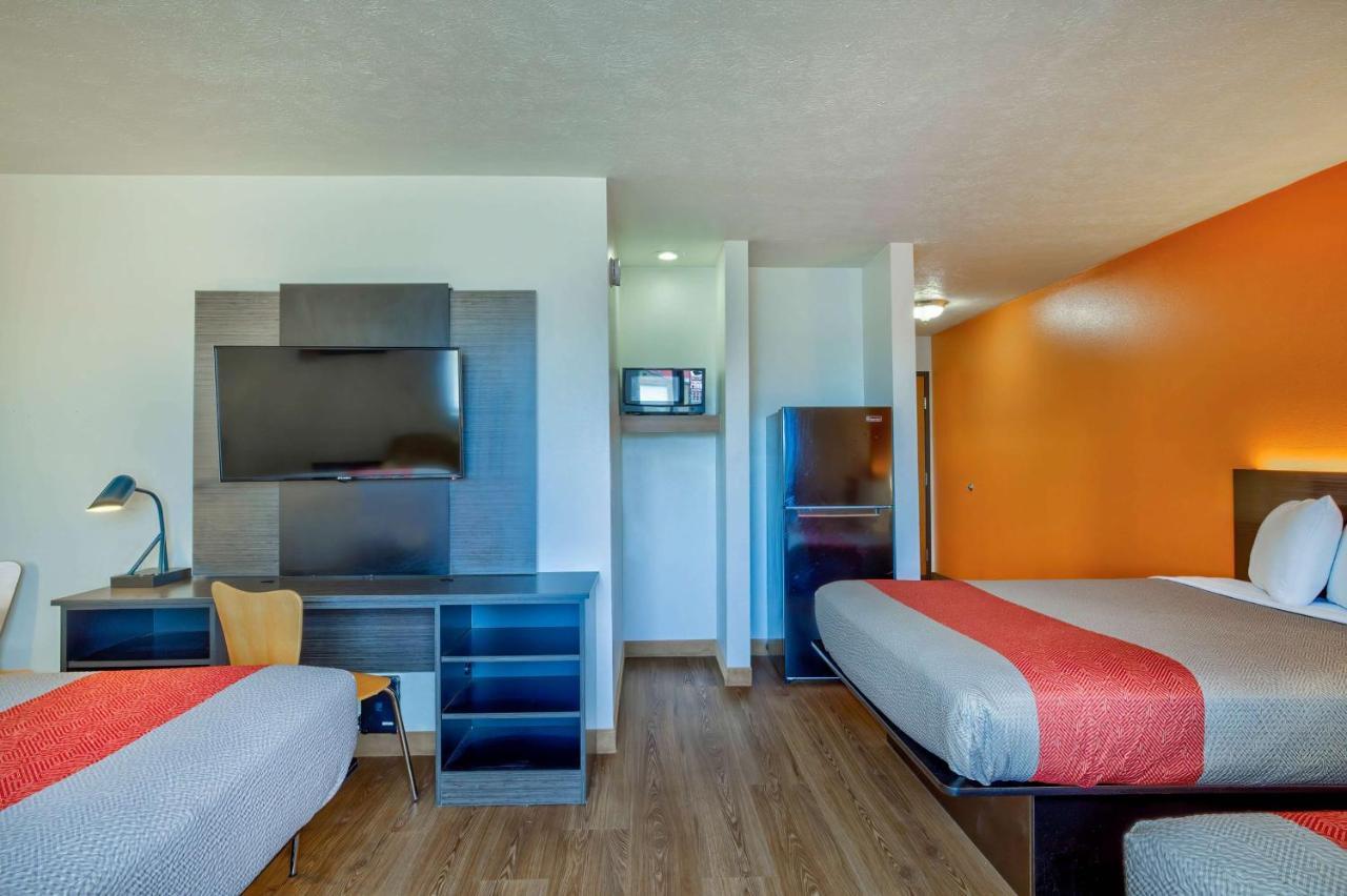 Motel 6-Percival, Ia Council Bluffs Exterior photo