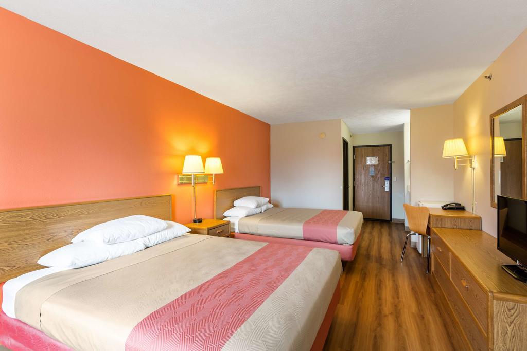 Motel 6-Percival, Ia Council Bluffs Exterior photo