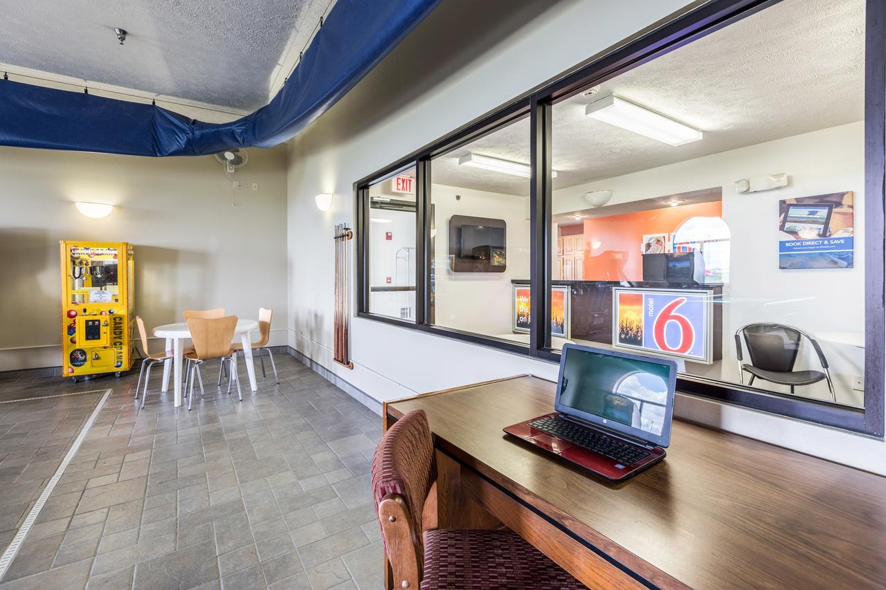 Motel 6-Percival, Ia Council Bluffs Exterior photo